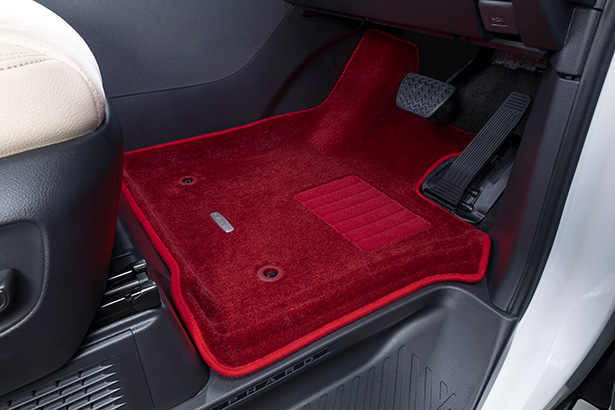 新商品販売開始：「Clazzio 車種別専用立体マット カーペットタイプ」